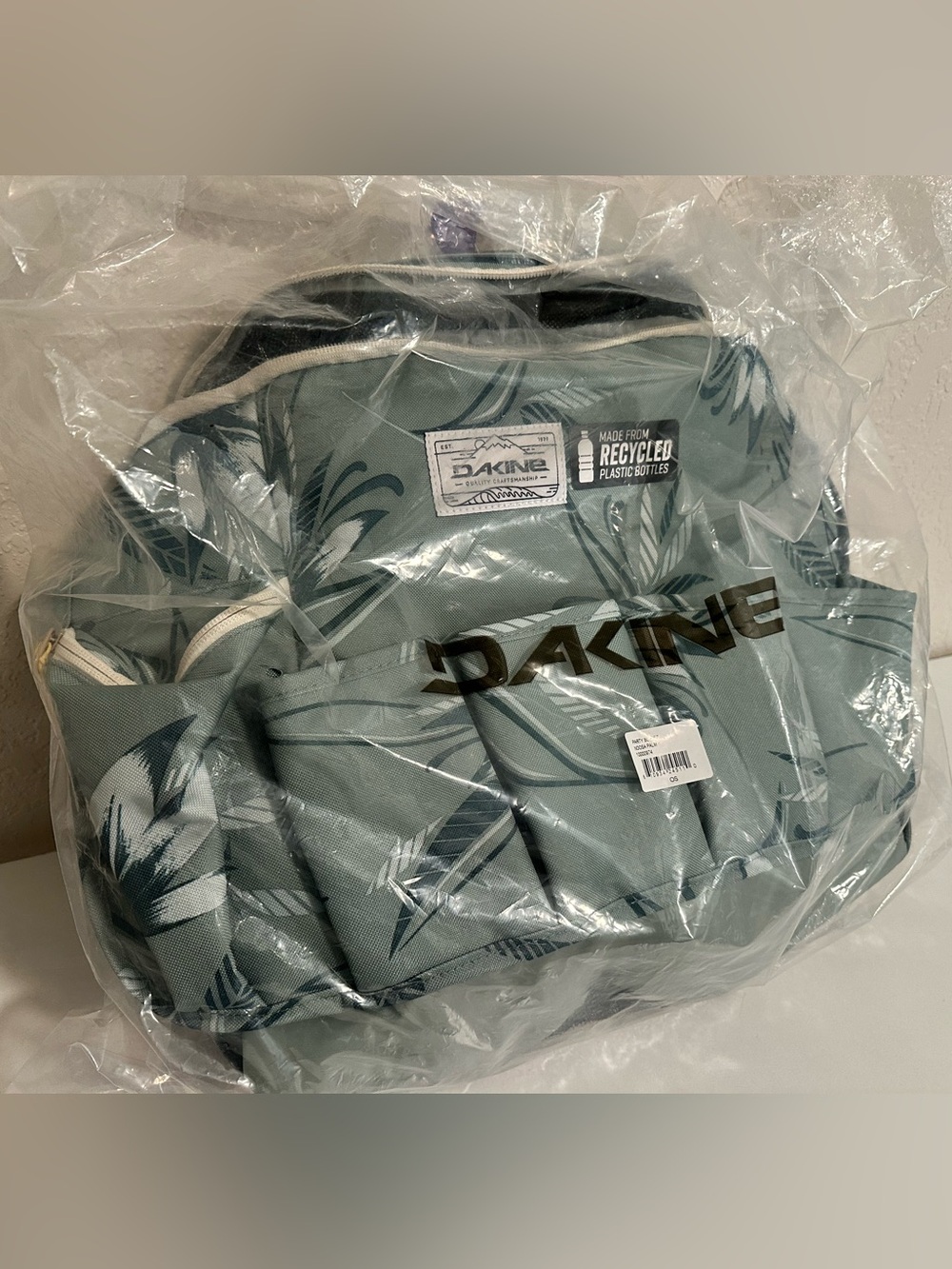 Dakine Party Bucket in Blue Tropical Leaf Print